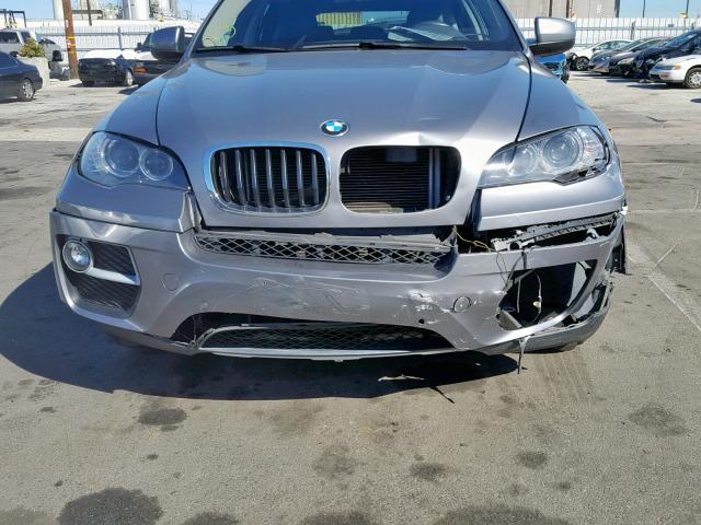 5UXFG2C5XDL787518 - 2013 BMW X6 XDRIVE3 GRAY photo 9