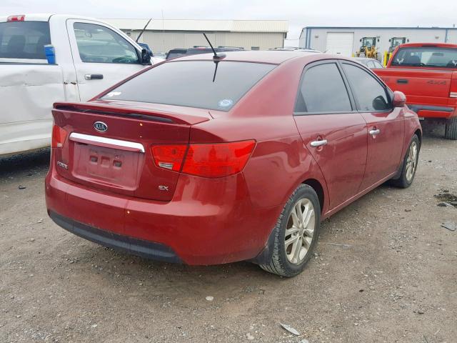 KNAFU4A24C5565409 - 2012 KIA FORTE EX MAROON photo 4