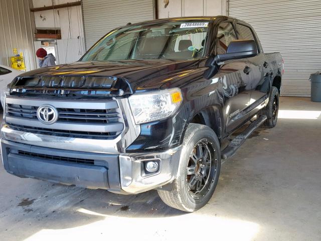 5TFEM5F15FX091256 - 2015 TOYOTA TUNDRA CRE BLACK photo 2