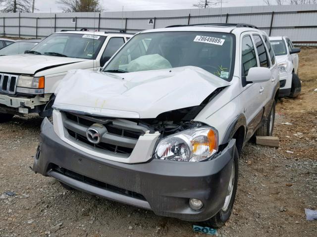 4F2CZ961X5KM47731 - 2005 MAZDA TRIBUTE S WHITE photo 2