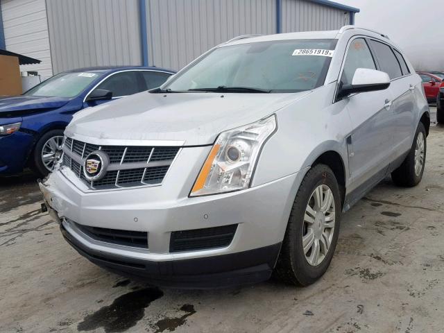 3GYFNAEY4AS532422 - 2010 CADILLAC SRX LUXURY SILVER photo 2