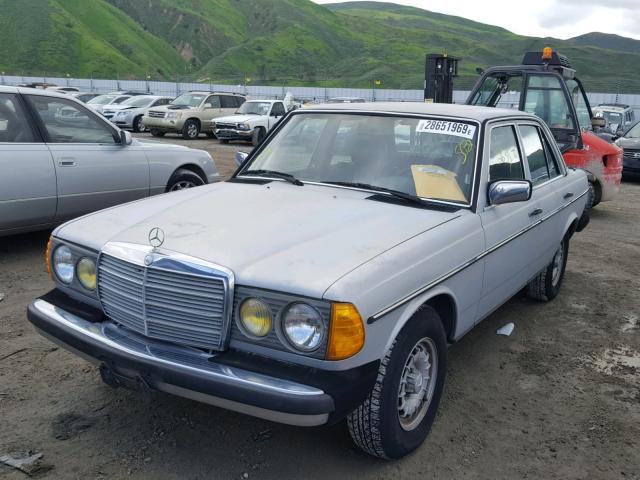 WDBAB33C7FA261021 - 1985 MERCEDES-BENZ 300 DT GRAY photo 2