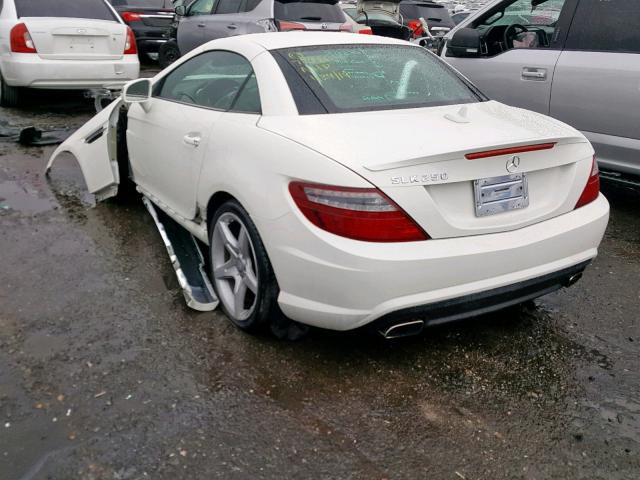 WDDPK4HA6CF039499 - 2012 MERCEDES-BENZ SLK 250 WHITE photo 3