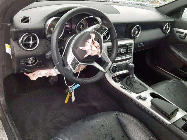 WDDPK4HA6CF039499 - 2012 MERCEDES-BENZ SLK 250 WHITE photo 9