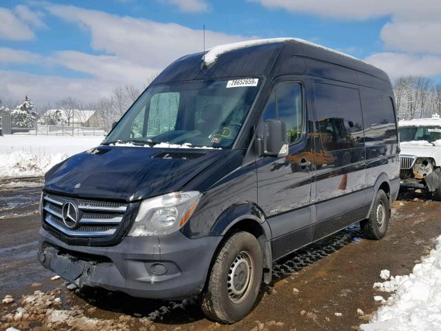 WD4PE7CC2FP133069 - 2015 MERCEDES-BENZ SPRINTER 2 BLACK photo 2