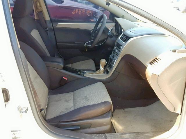 1G1ZA5EU1CF216950 - 2012 CHEVROLET MALIBU LS WHITE photo 5