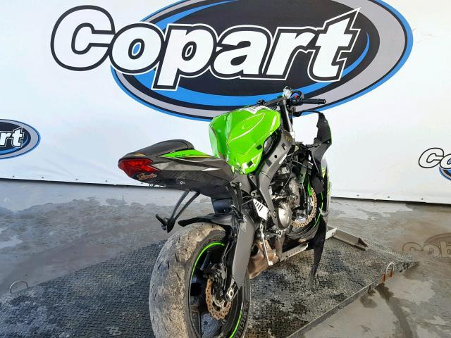 JKBZXJE15JA027481 - 2018 KAWASAKI ZX636 E GREEN photo 3