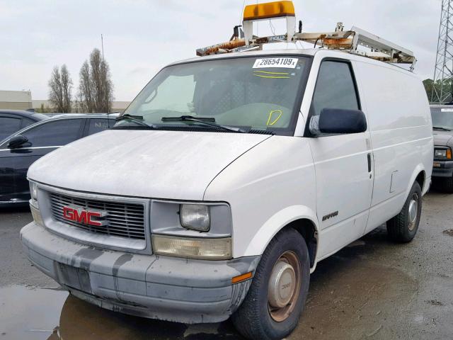 1GTDM19W3WB530494 - 1998 GMC SAFARI XT WHITE photo 2