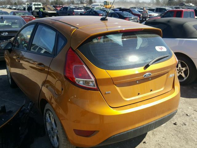 3FADP4EJ1GM123339 - 2016 FORD FIESTA SE ORANGE photo 3