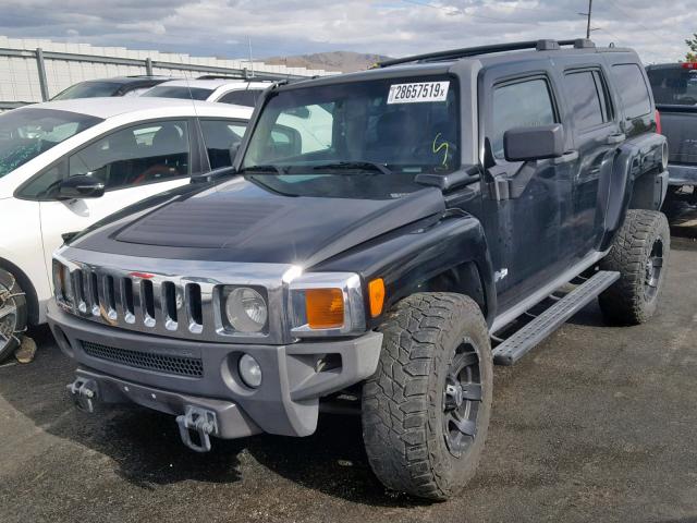 5GTDN136068103348 - 2006 HUMMER H3 BLACK photo 2