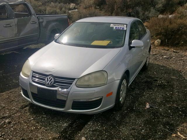 3VWPG71K96M746596 - 2006 VOLKSWAGEN JETTA VALU SILVER photo 2