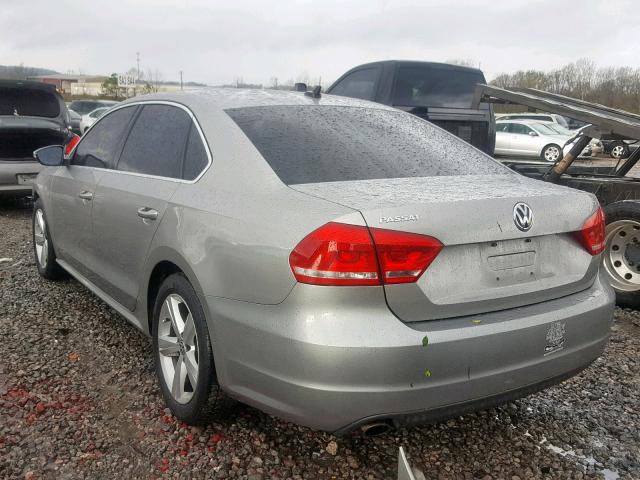 1VWBH7A39CC023943 - 2012 VOLKSWAGEN PASSAT SE GRAY photo 3