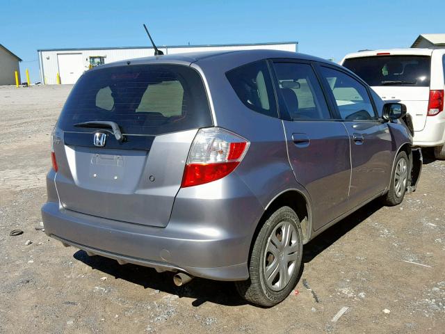 JHMGE8H20AS003781 - 2010 HONDA FIT SILVER photo 4