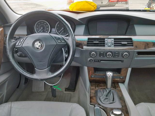 WBANN73546CN01856 - 2006 BMW 530 XIT BLACK photo 9