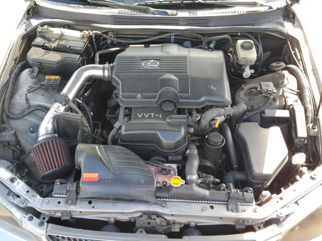 JTHBD192140091369 - 2004 LEXUS IS 300 GRAY photo 7