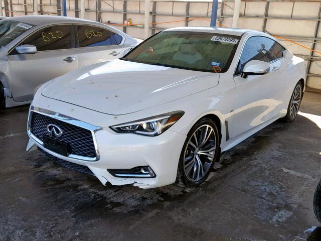 JN1EV7EK5JM340669 - 2018 INFINITI Q60 LUXE 3 WHITE photo 2