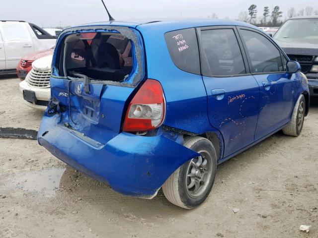 JHMGD38428S056967 - 2008 HONDA FIT BLUE photo 4