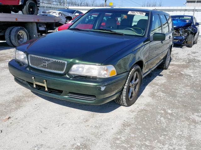 YV1LW5642W2414939 - 1998 VOLVO V70 GLT/AW GREEN photo 2