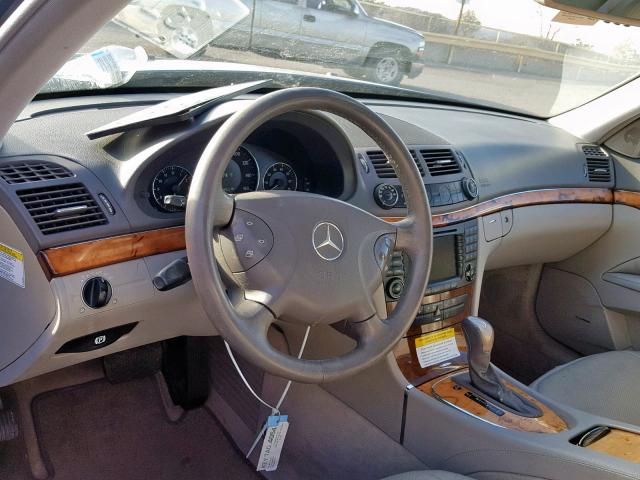 WDBUF65J35A715648 - 2005 MERCEDES-BENZ E 320 BLUE photo 9