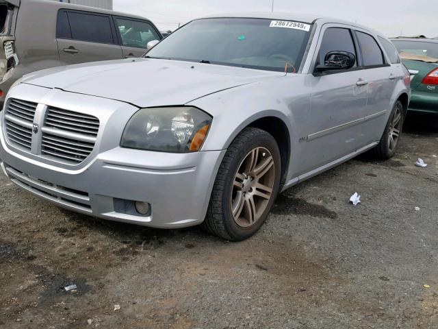 2D4FV47V66H203941 - 2006 DODGE MAGNUM SXT SILVER photo 2