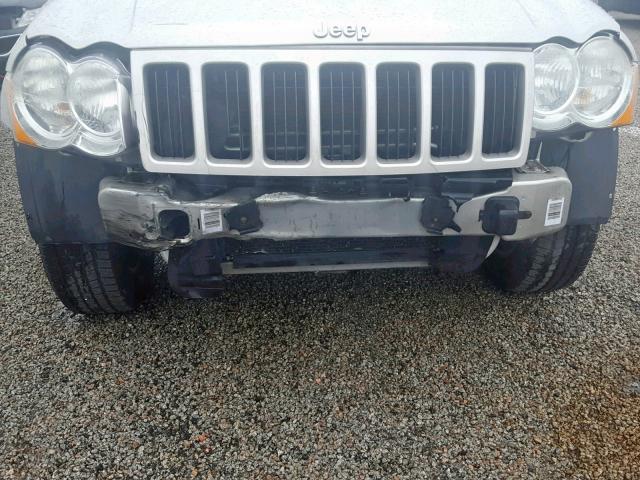 1J8GS48K19C515874 - 2009 JEEP GRAND CHER SILVER photo 9