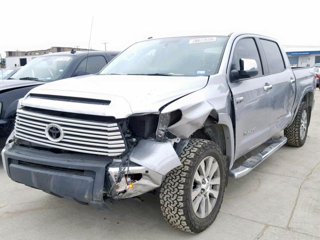 5TFHW5F14HX651603 - 2017 TOYOTA TUNDRA CRE SILVER photo 2