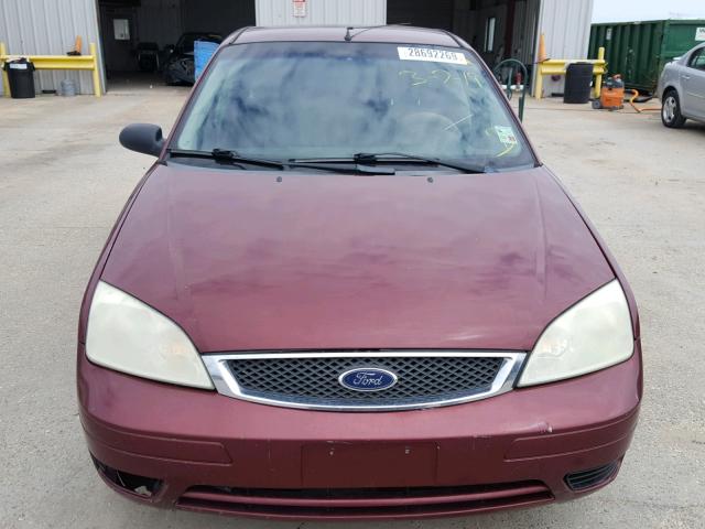 1FAFP34N76W222866 - 2006 FORD FOCUS ZX4 RED photo 9