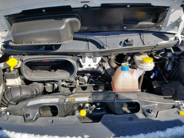 3C6TRVAG5JE104169 - 2018 RAM PROMASTER 白色 照片 7