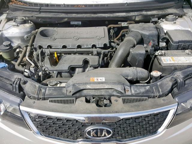 KNAFU4A27D5668499 - 2013 KIA FORTE EX SILVER photo 7