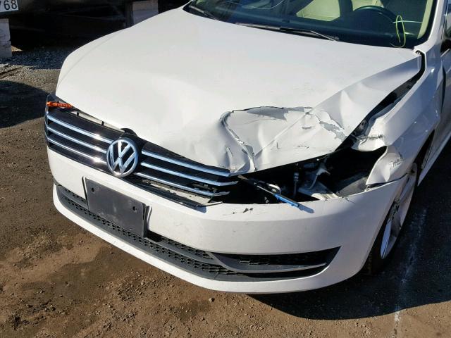 1VWBP7A33DC090137 - 2013 VOLKSWAGEN PASSAT SE WHITE photo 9