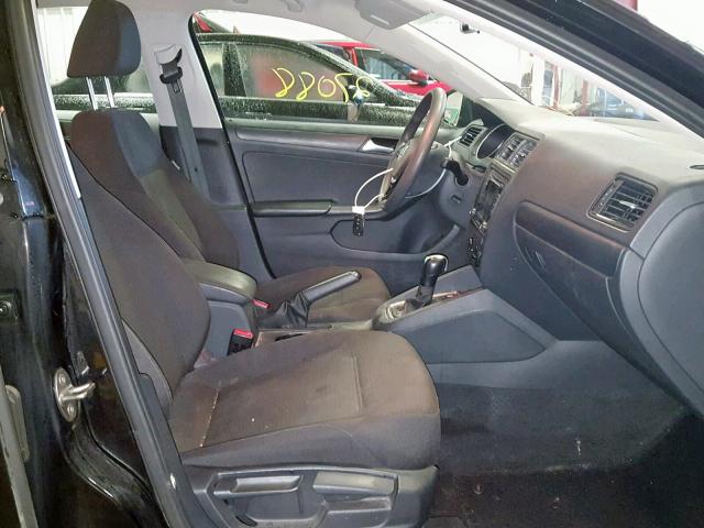3VW2K7AJ6FM414521 - 2015 VOLKSWAGEN JETTA BASE BLACK photo 5