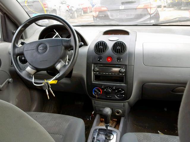 KL1TD52675B300427 - 2005 CHEVROLET AVEO BASE ვერცხლისფერი ფოტო 9