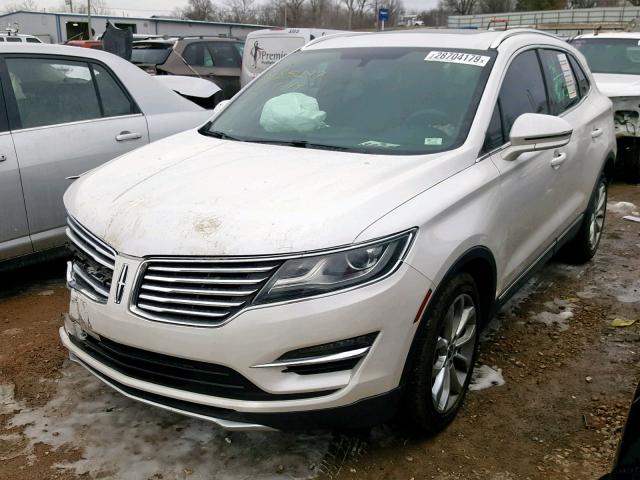 5LMCJ1A98FUJ25982 - 2015 LINCOLN MKC WHITE photo 2