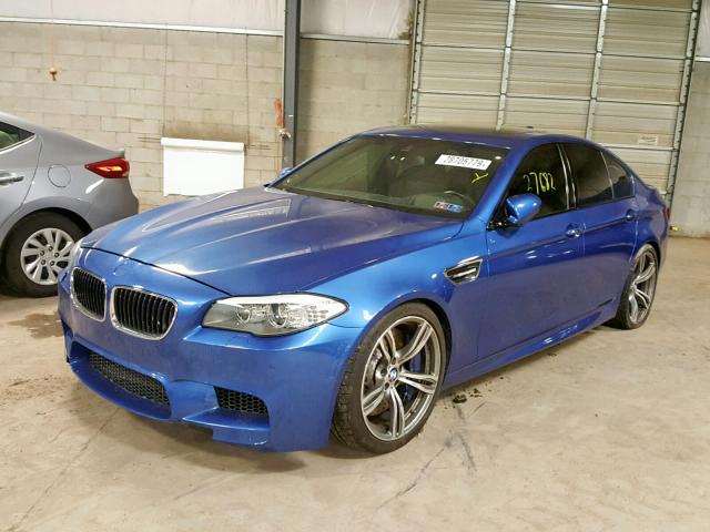 WBSFV9C52DD095790 - 2013 BMW M5 BLUE photo 2