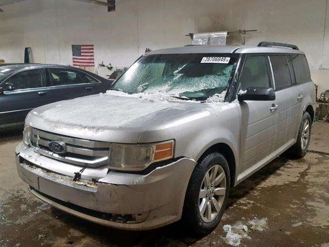 2FMDK51C59BA58081 - 2009 FORD FLEX SE SILVER photo 2