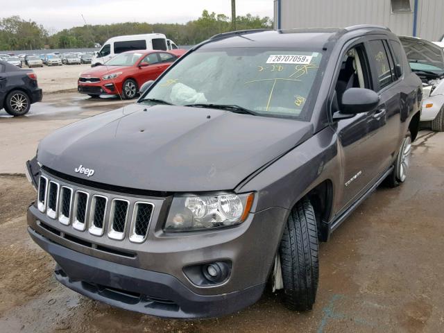 1C4NJCBA8GD560118 - 2016 JEEP COMPASS SP 灰色 照片 2