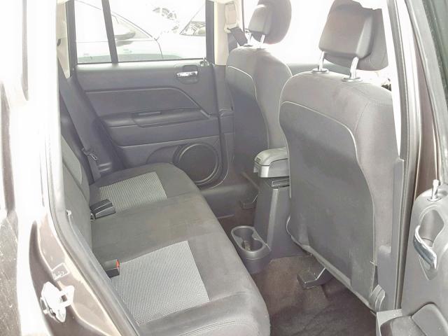 1C4NJCBA8GD560118 - 2016 JEEP COMPASS SP 灰色 照片 6