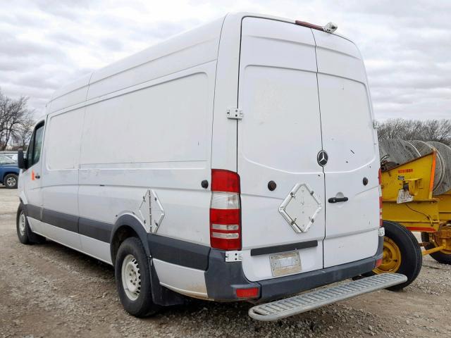 WD3PE8CB8C5696510 - 2012 MERCEDES-BENZ SPRINTER 2 WHITE photo 3