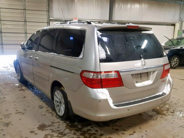 5FNRL38895B033386 - 2005 HONDA ODYSSEY TO SILVER photo 3