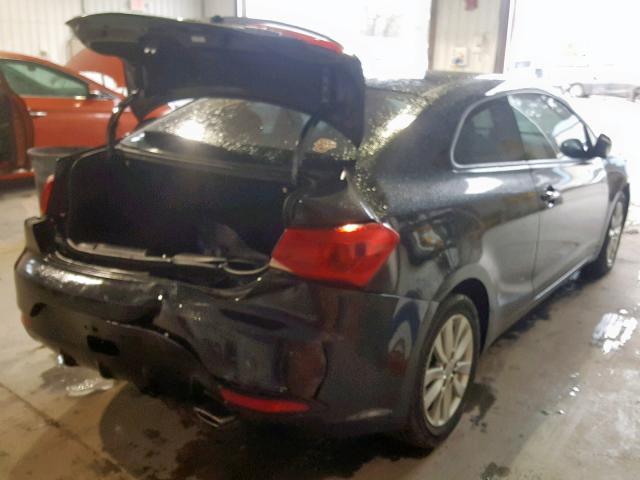 KNAFX6A80G5579546 - 2016 KIA FORTE EX BLACK photo 4