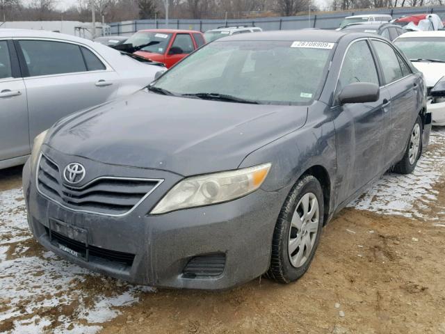 4T1BF3EK7AU085427 - 2010 TOYOTA CAMRY BASE BLUE photo 2