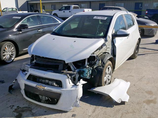 1G1JA6SH3F4129965 - 2015 CHEVROLET SONIC LS WHITE photo 2