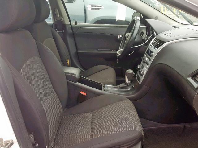 1G1ZC5EU0CF228694 - 2012 CHEVROLET MALIBU 1LT WHITE photo 5