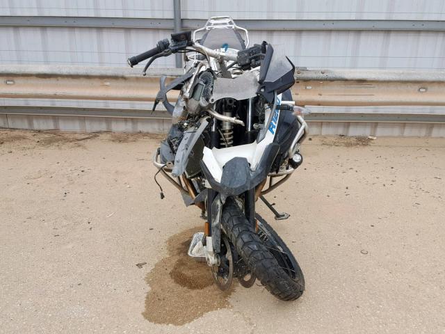 WB10A1203EZ095640 - 2014 BMW R1200 GS A WHITE photo 9