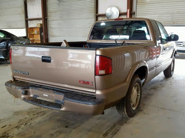 1GTCS19W028110944 - 2002 GMC SONOMA GOLD photo 4