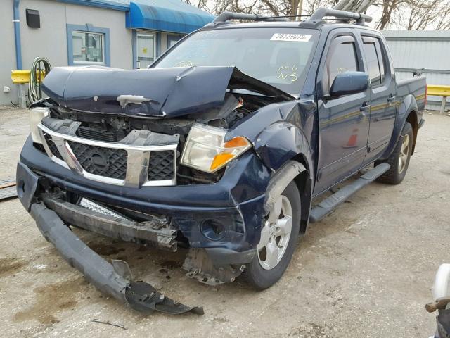 1N6AD07U87C424761 - 2007 NISSAN FRONTIER C BLUE photo 2