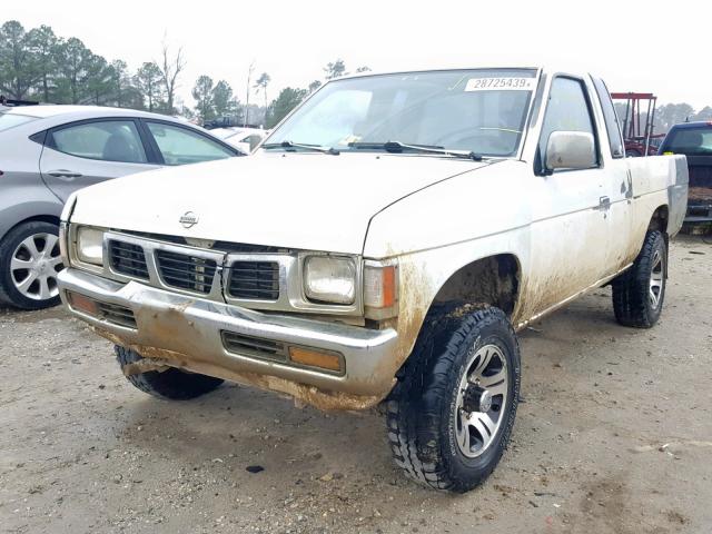 1N6SD16Y4VC350735 - 1997 NISSAN TRUCK KING WHITE photo 2