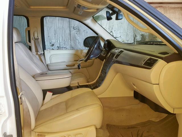 1GYFK66828R228653 - 2008 CADILLAC ESCALADE E WHITE photo 5