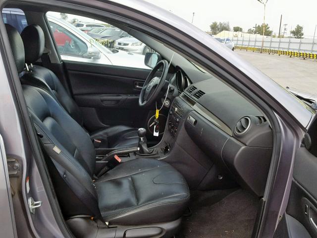 JM1BK323051256975 - 2005 MAZDA 3 S GRAY photo 5