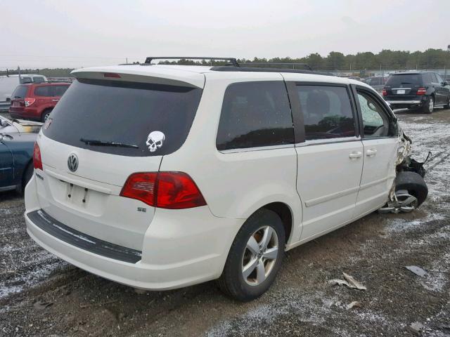 2V4RW3DG7BR766952 - 2011 VOLKSWAGEN ROUTAN SE WHITE photo 4